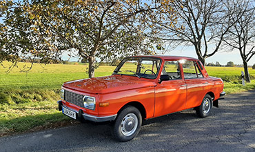 Trabant BJ 87 Farbe Papyrusweiß mit Gletscherblauem Dach