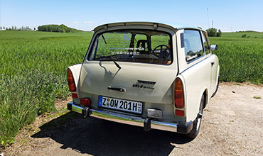 Trabant BJ 87 Farbe Papyrusweiß mit Gletscherblauem Dach